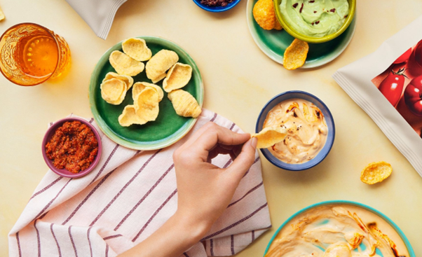 Crisps and dips Crisps and dips