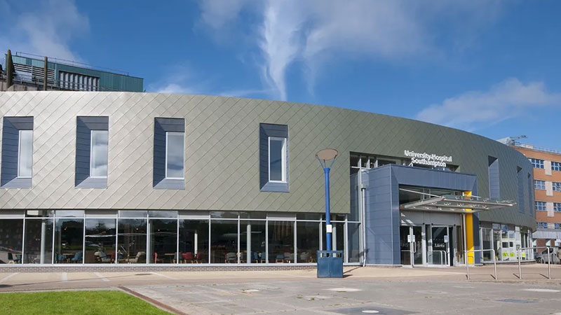 Link to article - image of the University of Southampton Hospital main entrance